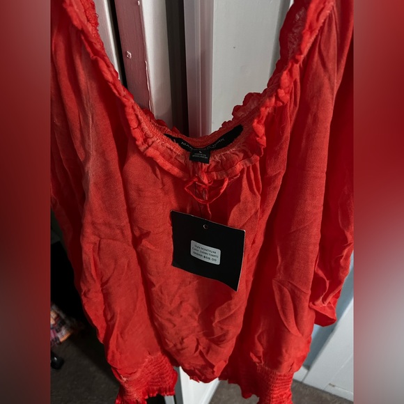 Off shoulder shirt - Picture 1 of 5